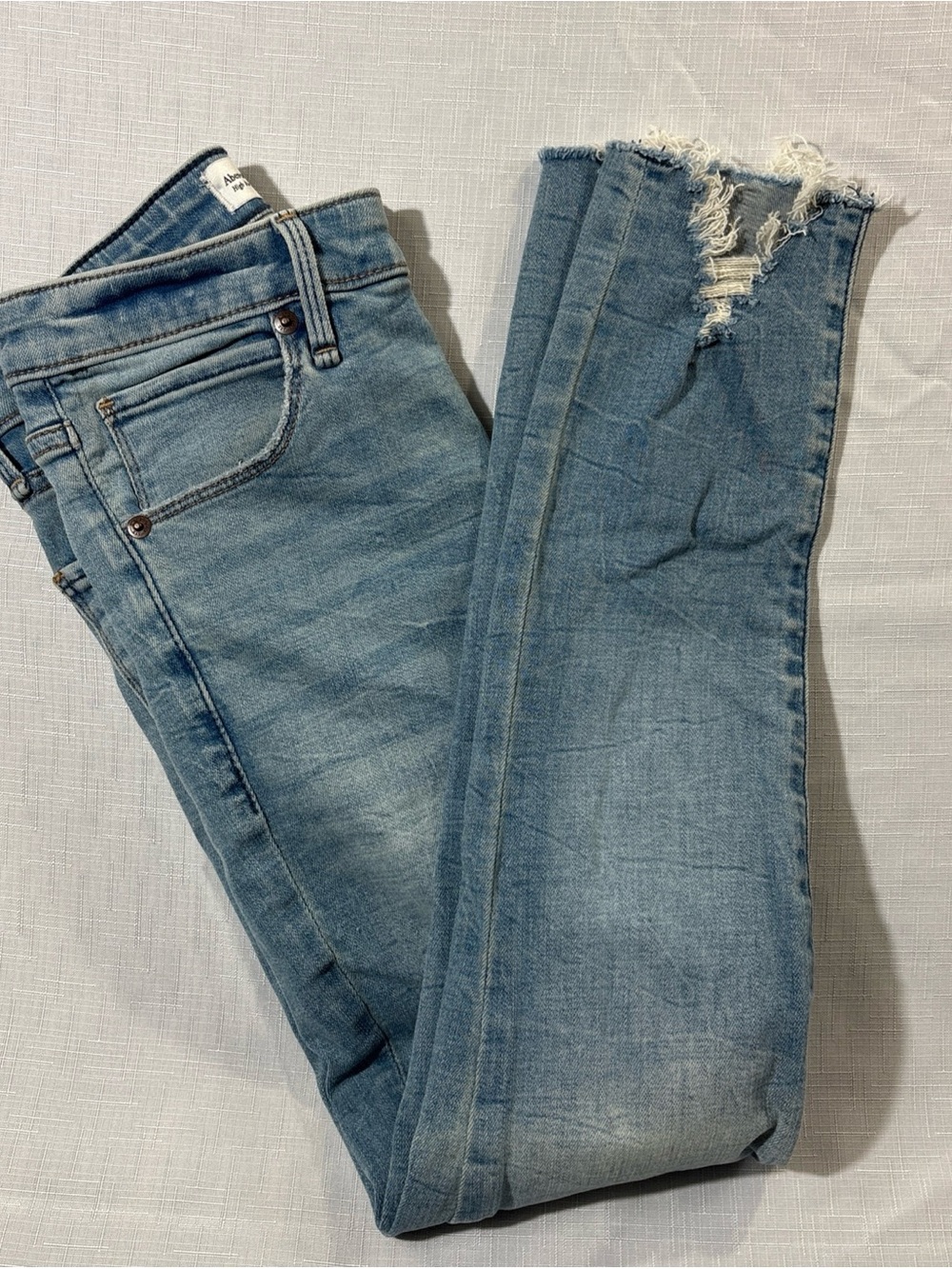 Abercrombie & Fitch Women's Super Skinny Ankle Mid Rise Stretch Jeans 26/2s